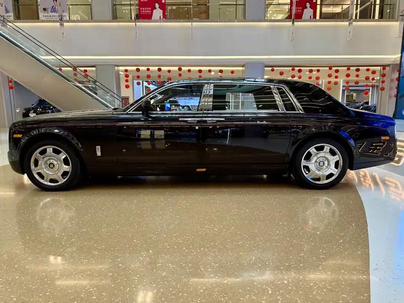 2013 Phantom 6.7L Extended Wheelbase (EWB) — миниатюра 14