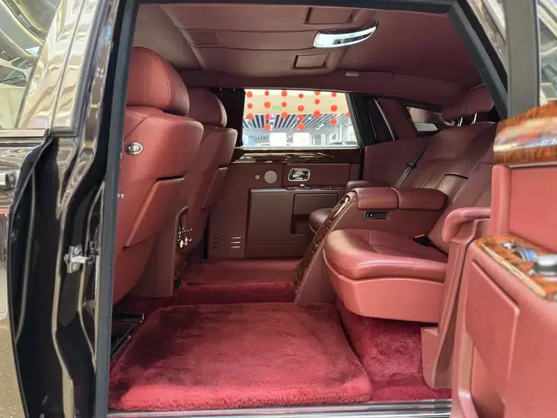 2013 Phantom 6.7L Extended Wheelbase (EWB) — миниатюра 25
