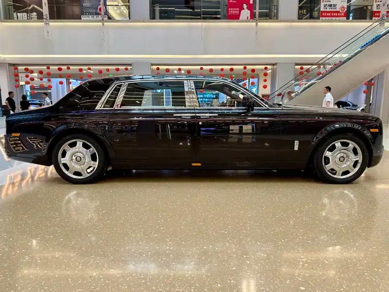 2013 Phantom 6.7L Extended Wheelbase (EWB) — миниатюра 9