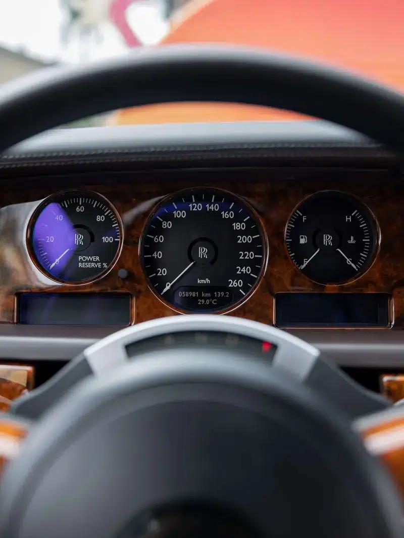 2011 Nissan Phantom 6.7T Automatic 4WD 4-Seater (Parallel Import) — миниатюра 20