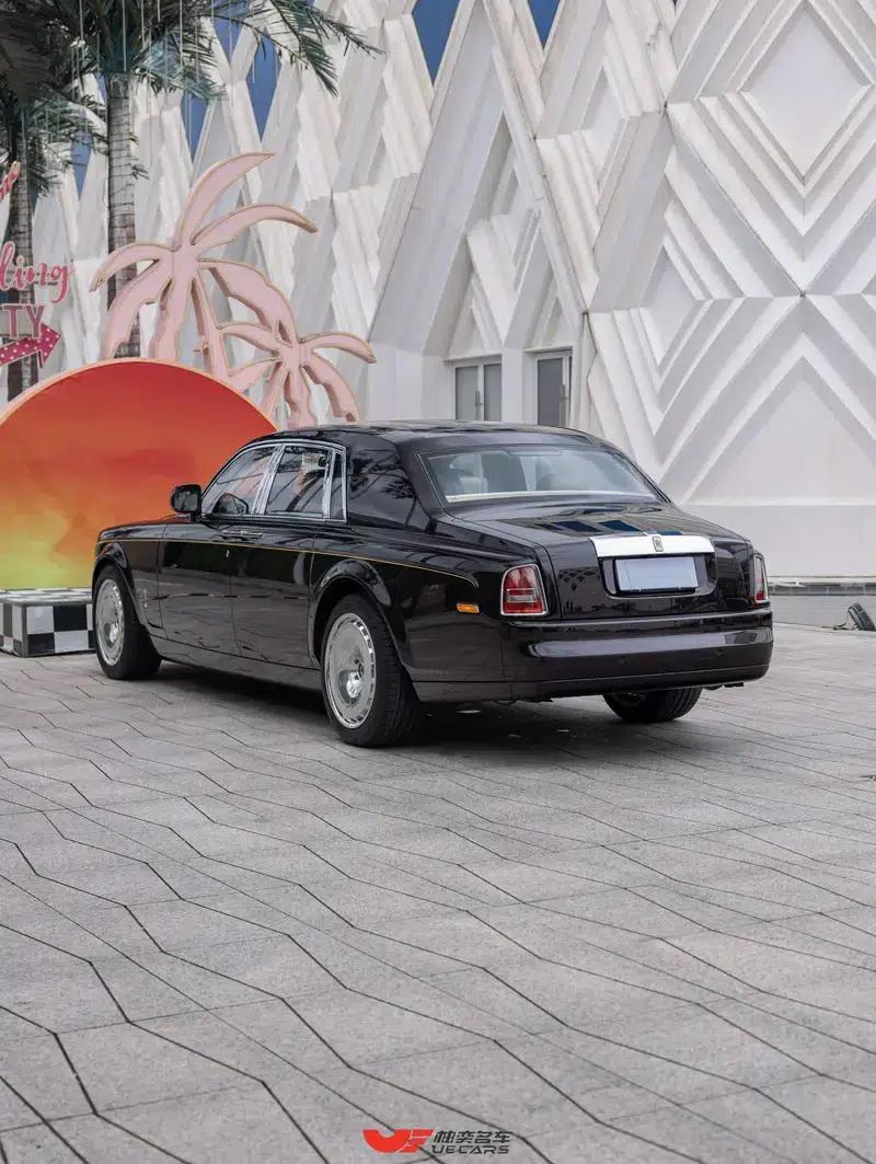 2011 Nissan Phantom 6.7T Automatic 4WD 4-Seater (Parallel Import) — миниатюра 5