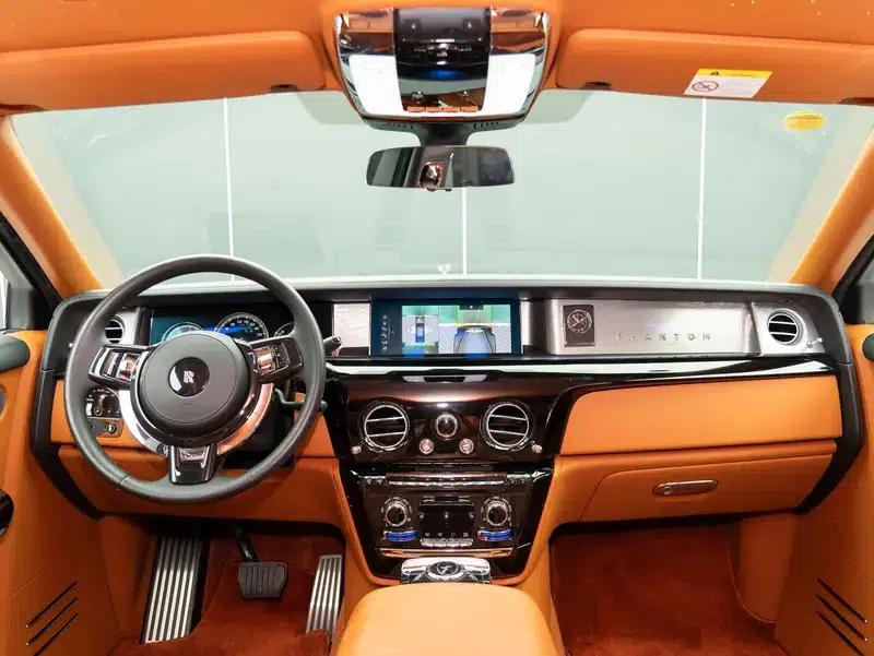 2018 Phantom 6.7T Long Wheelbase — миниатюра 19