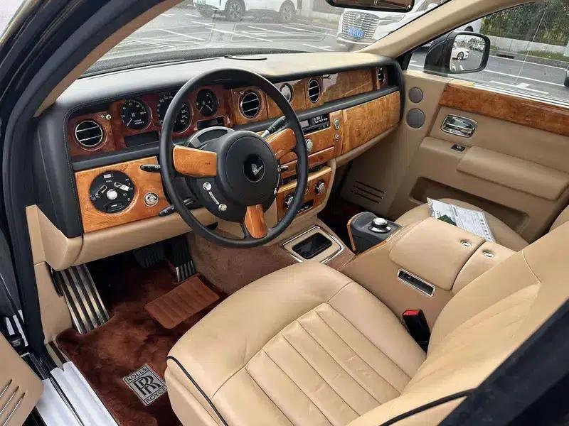 2013 Phantom 6.7L Extended Wheelbase (EWB) — миниатюра 8