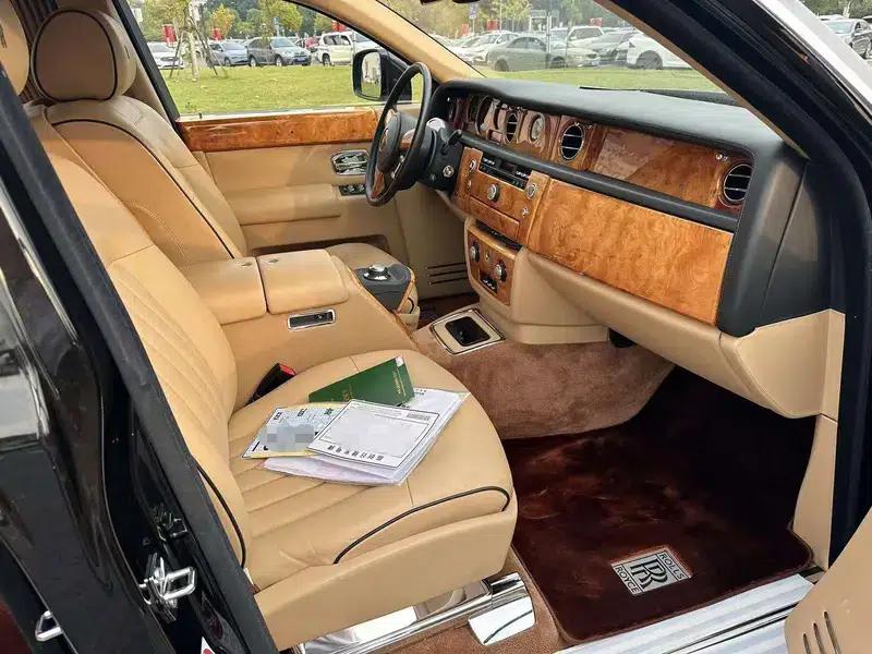 2013 Phantom 6.7L Extended Wheelbase (EWB) — миниатюра 9