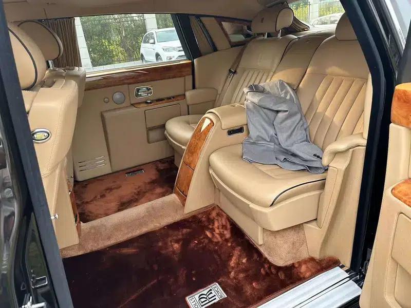 2013 Phantom 6.7L Extended Wheelbase (EWB) — миниатюра 10