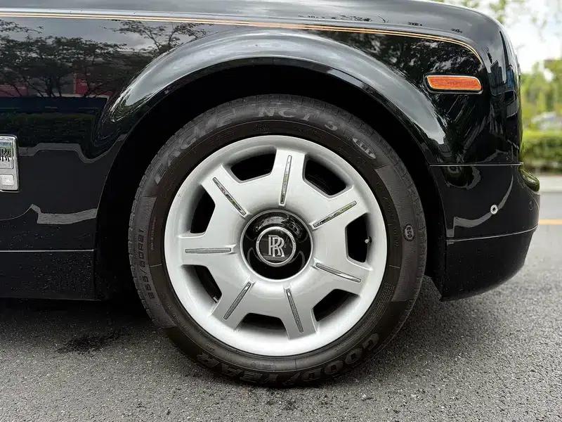 2013 Phantom 6.7L Extended Wheelbase (EWB) — миниатюра 15