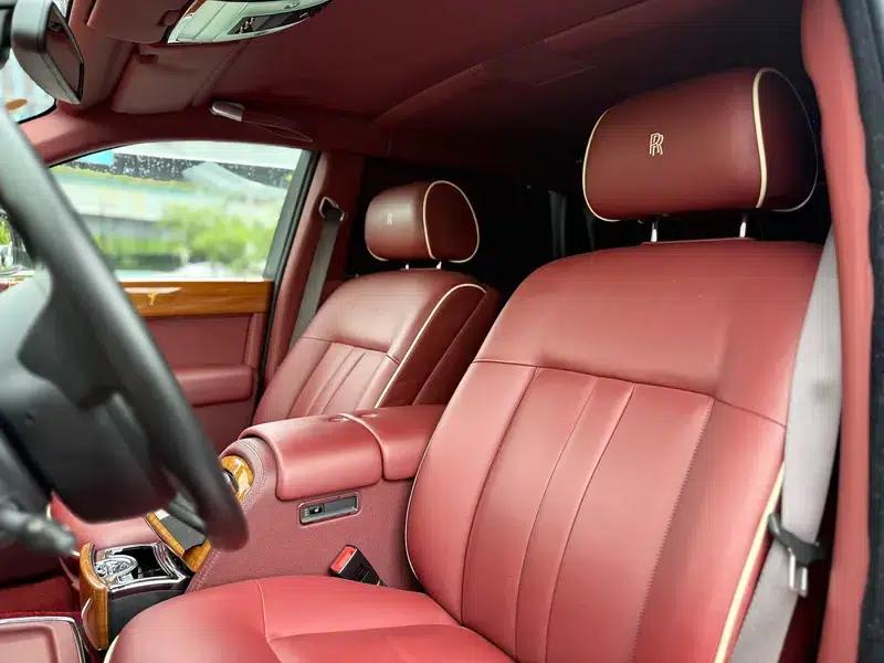 2013 Phantom 6.7L Extended Wheelbase (EWB) — миниатюра 24