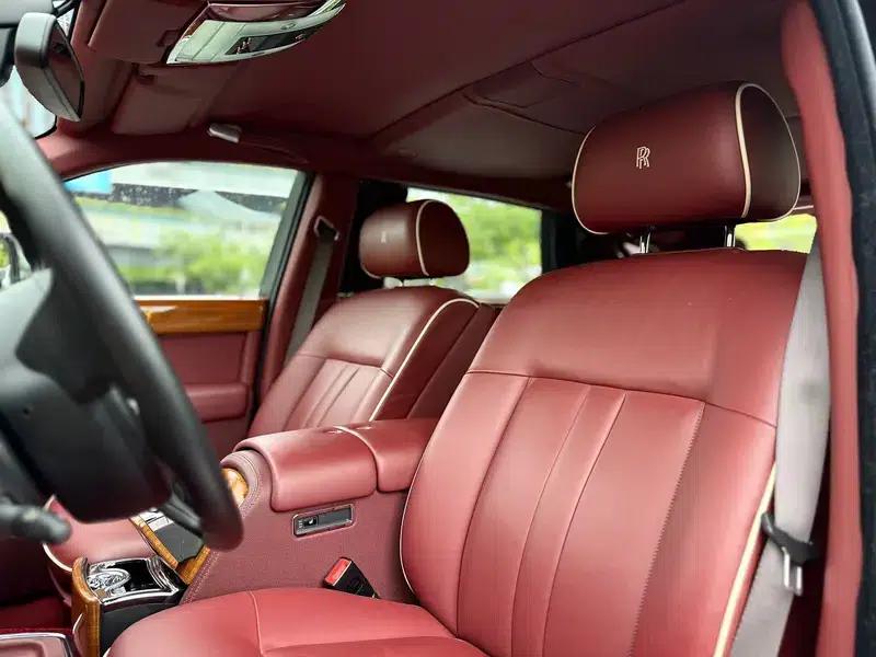 2013 Phantom 6.7L Extended Wheelbase (EWB) — миниатюра 29