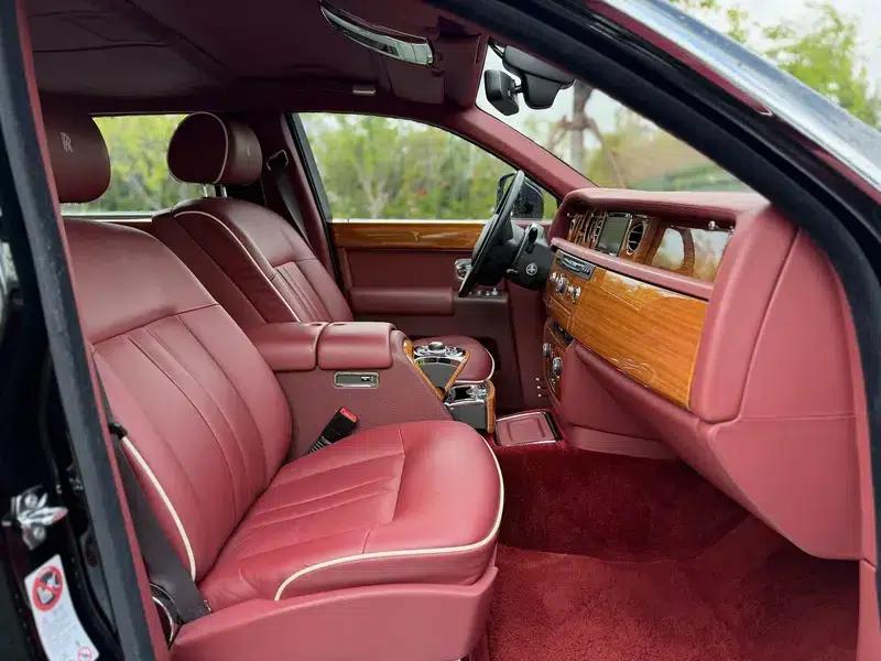 2013 Phantom 6.7L Extended Wheelbase (EWB) — миниатюра 30