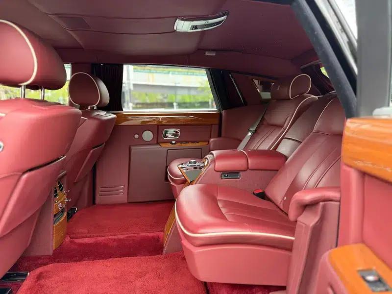 2013 Phantom 6.7L Extended Wheelbase (EWB) — миниатюра 33