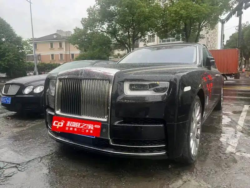 2018 Phantom 6.7T Long Wheelbase — миниатюра 1