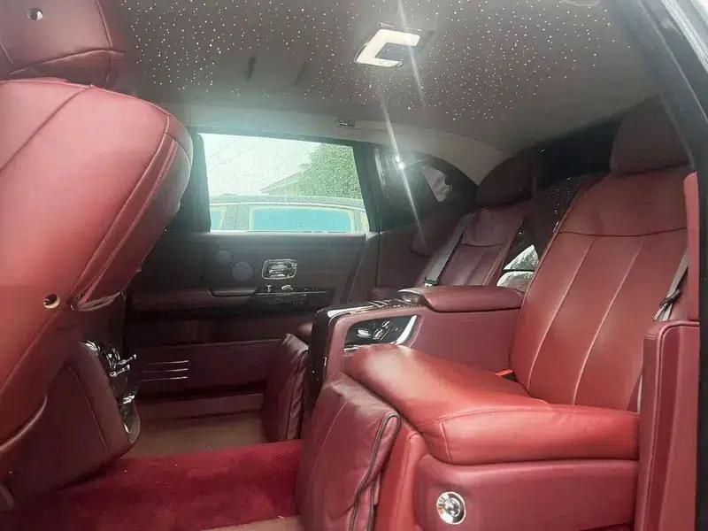 2018 Phantom 6.7T Long Wheelbase — миниатюра 6
