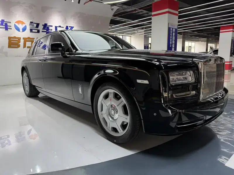 2013 Phantom 6.7L Standard Edition — миниатюра 3