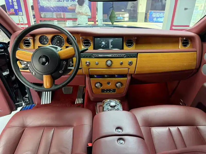 2013 Phantom 6.7L Standard Edition — миниатюра 8
