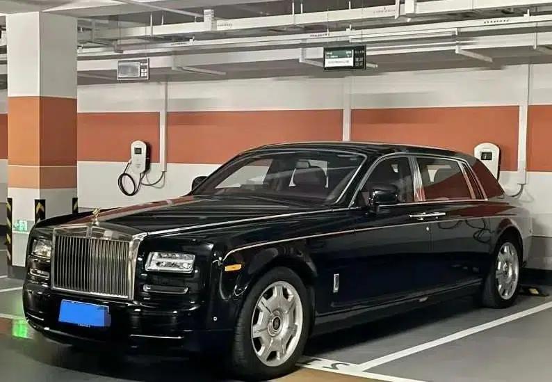 2004 Phantom 6.7L Standard Edition — миниатюра 1