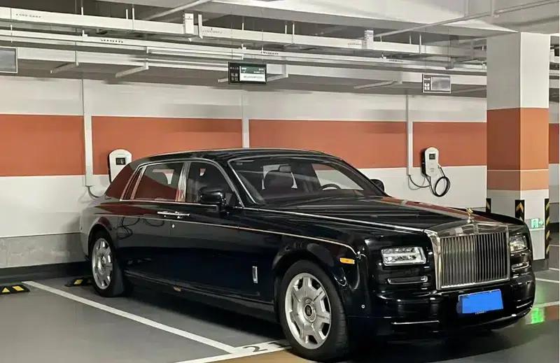 2004 Phantom 6.7L Standard Edition — миниатюра 3