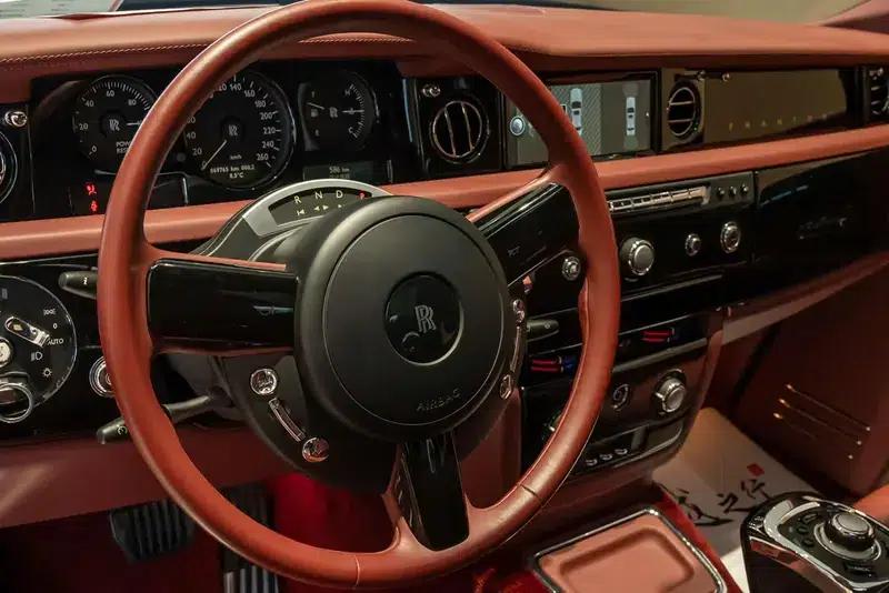 2013 Phantom 6.7L Extended Wheelbase (EWB) — миниатюра 15