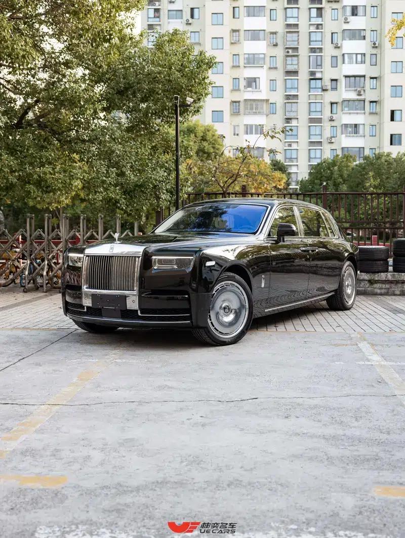 2022 Nissan Phantom 6.7T Automatic 4WD 4-Seater (Parallel Import) — миниатюра 1