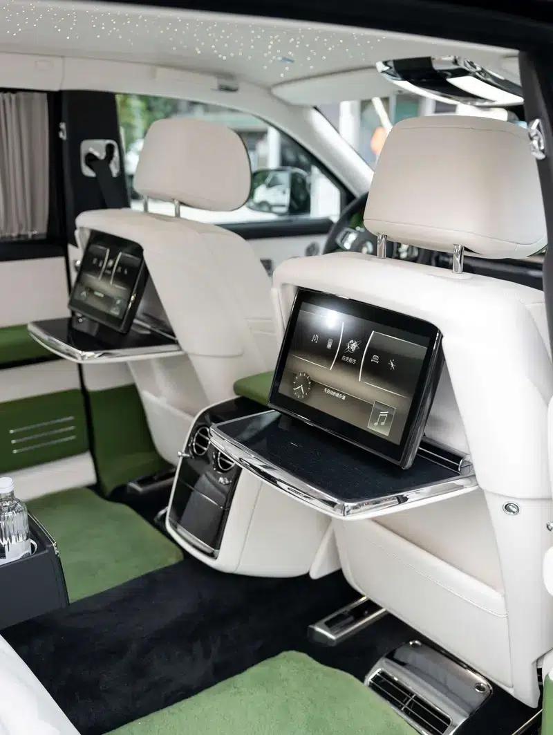 2022 Nissan Phantom 6.7T Automatic 4WD 4-Seater (Parallel Import) — миниатюра 28