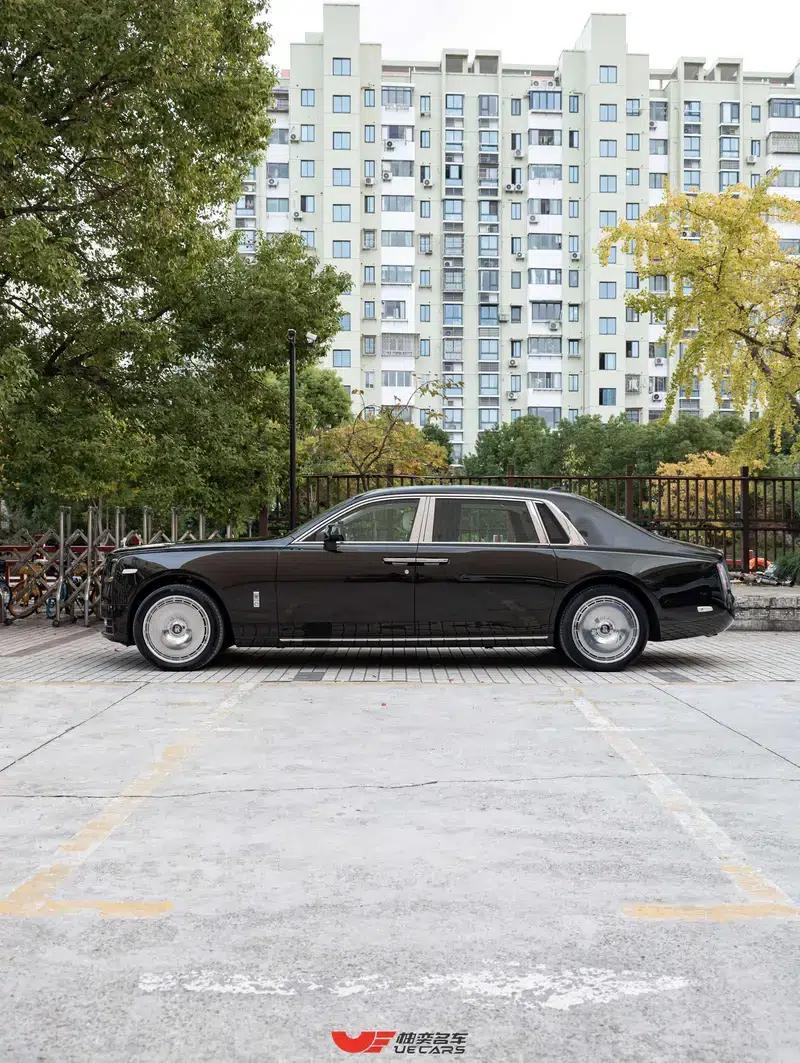 2022 Nissan Phantom 6.7T Automatic 4WD 4-Seater (Parallel Import) — миниатюра 4
