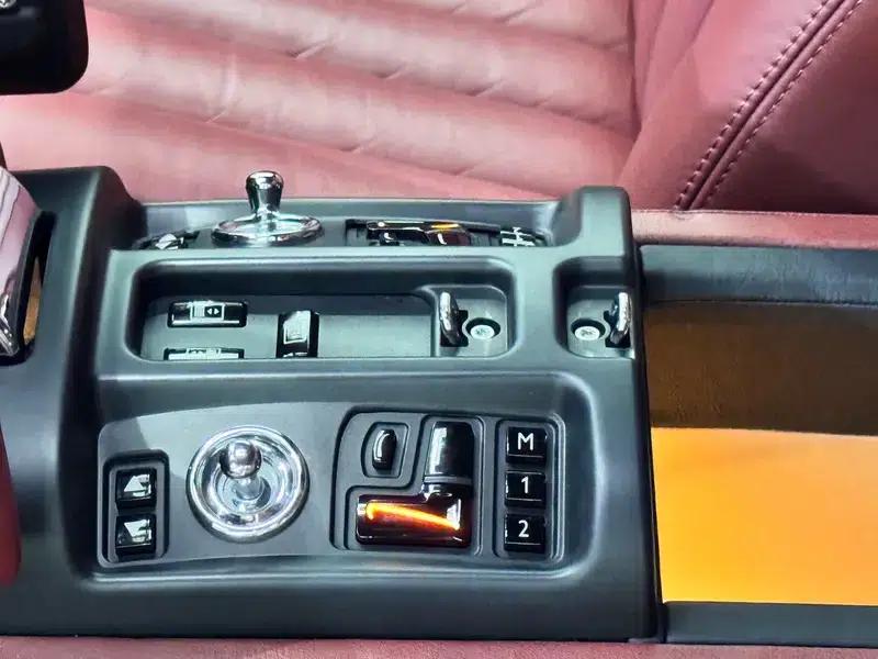 2006 Phantom 6.7L Extended Wheelbase (EWB) — миниатюра 28