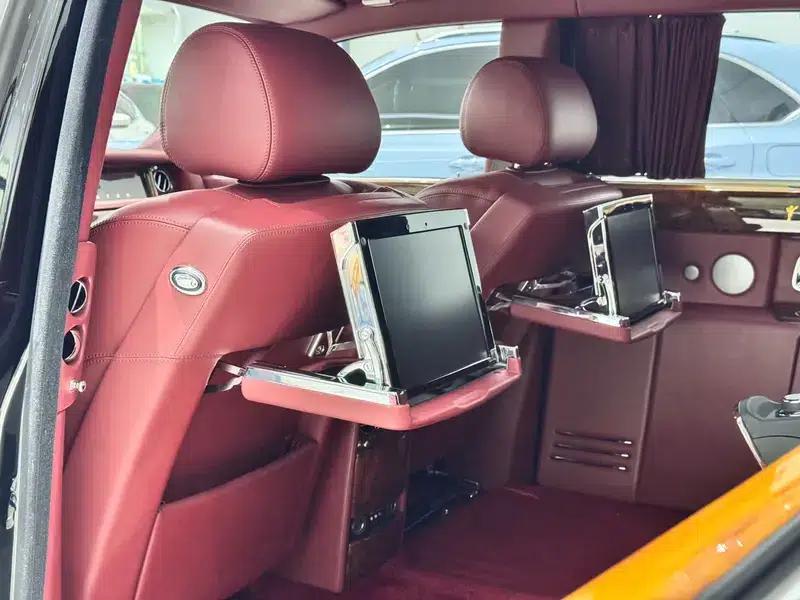 2006 Phantom 6.7L Extended Wheelbase (EWB) — миниатюра 38