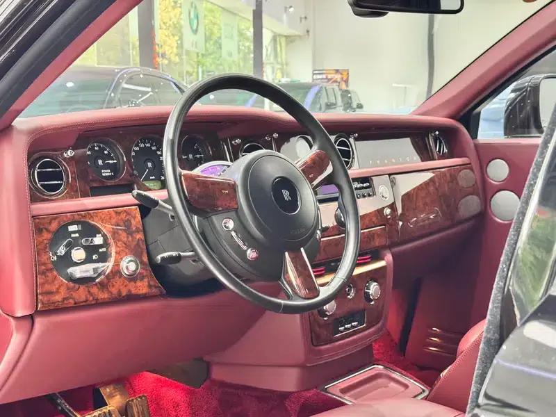 2006 Phantom 6.7L Extended Wheelbase (EWB) — миниатюра 40