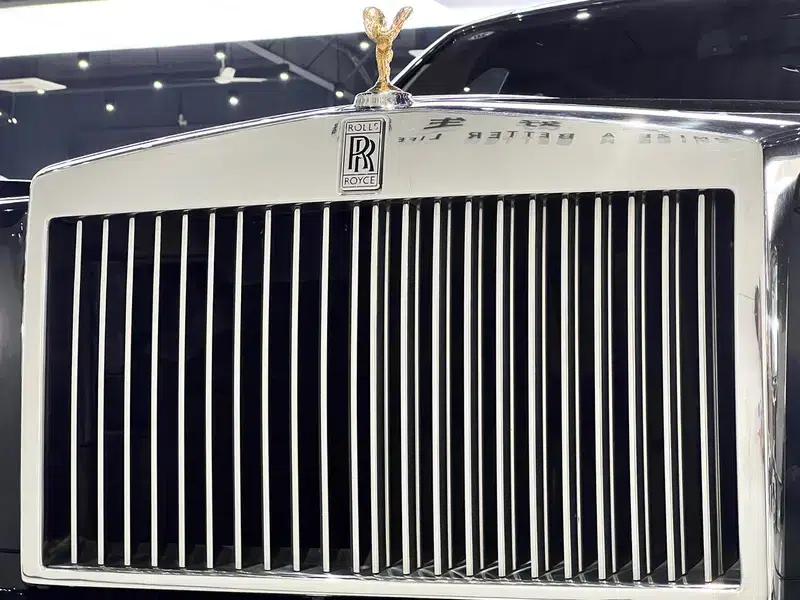 2006 Phantom 6.7L Extended Wheelbase (EWB) — миниатюра 10