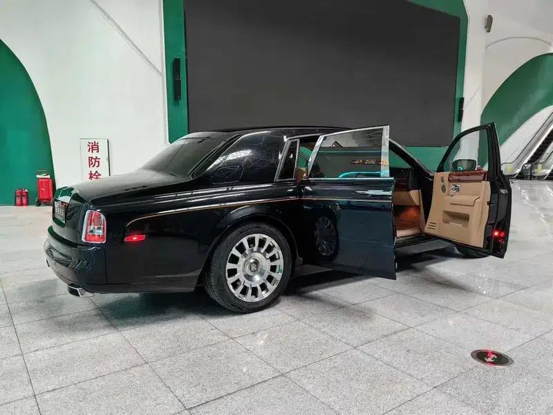 2006 Phantom 6.7L Presidential Class — миниатюра 6