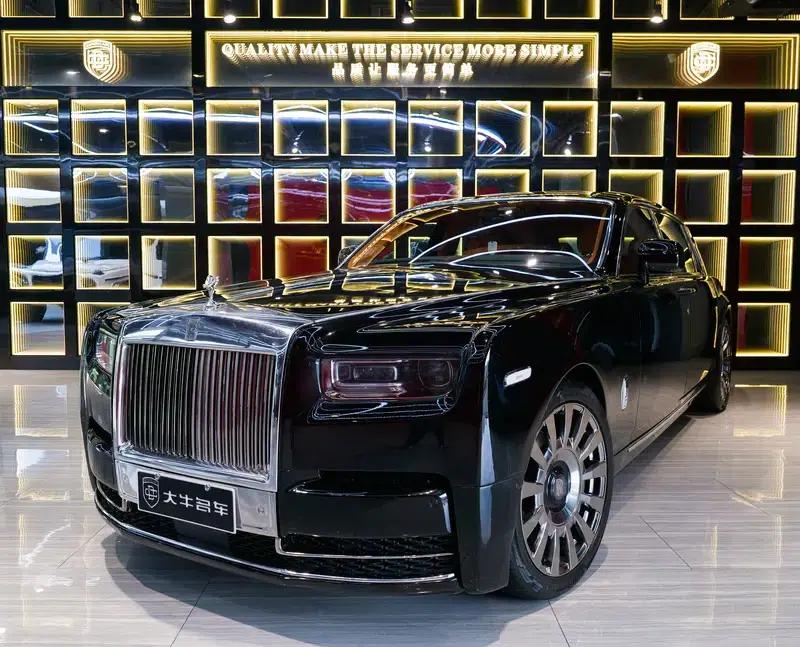 2013 Phantom 6.7L Extended Wheelbase (EWB) — миниатюра 1