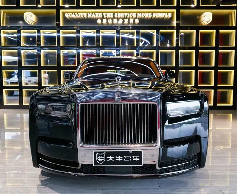 2013 Phantom 6.7L Extended Wheelbase (EWB) — миниатюра 2