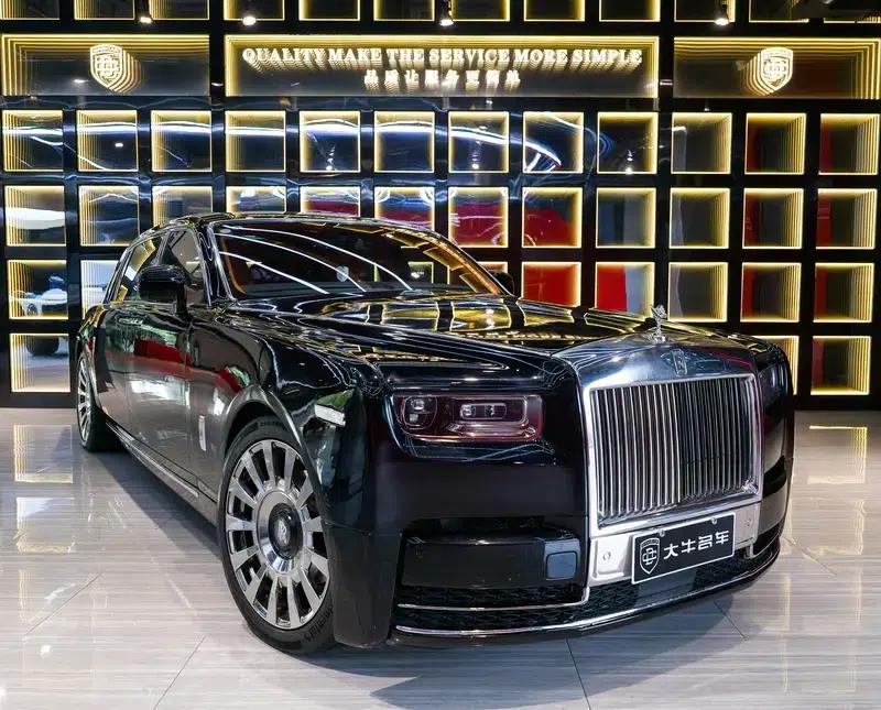 2013 Phantom 6.7L Extended Wheelbase (EWB) — миниатюра 3