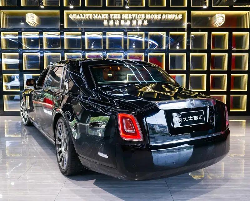 2013 Phantom 6.7L Extended Wheelbase (EWB) — миниатюра 4