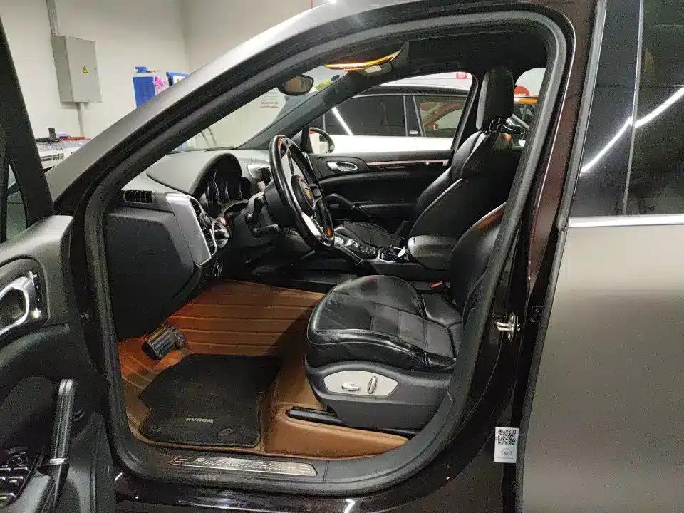 Cayenne 2016 Cayenne Platinum Edition 3.0T — миниатюра 12