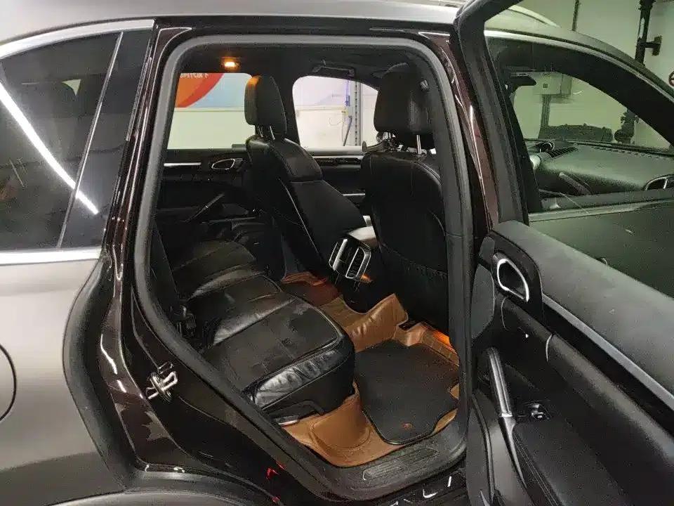 Cayenne 2016 Cayenne Platinum Edition 3.0T — миниатюра 15