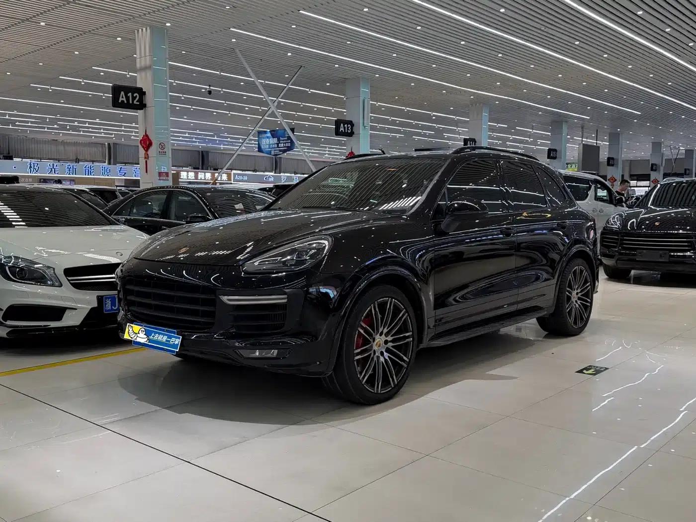 Cayenne 2016 Cayenne GTS 3.6T — миниатюра 1