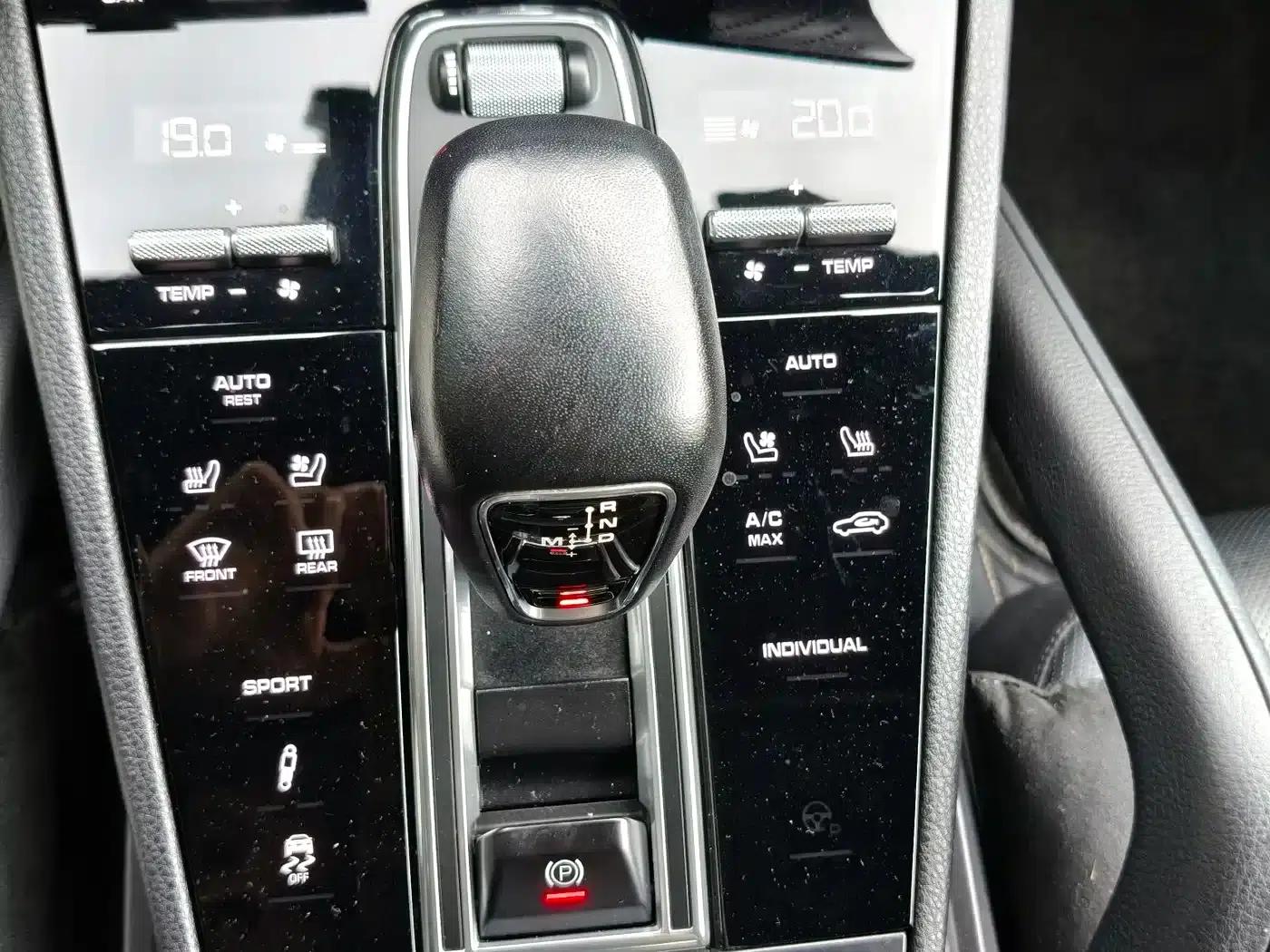 Cayenne 2019 Cayenne 3.0T — миниатюра 4