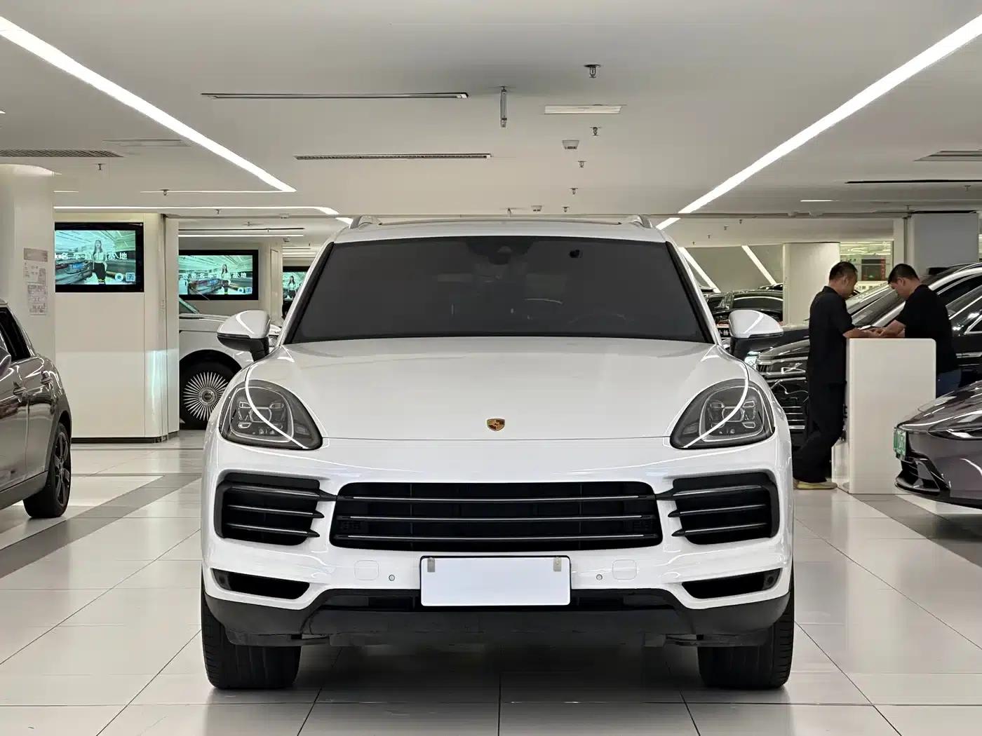 Cayenne 2019 Cayenne 3.0T — миниатюра 2