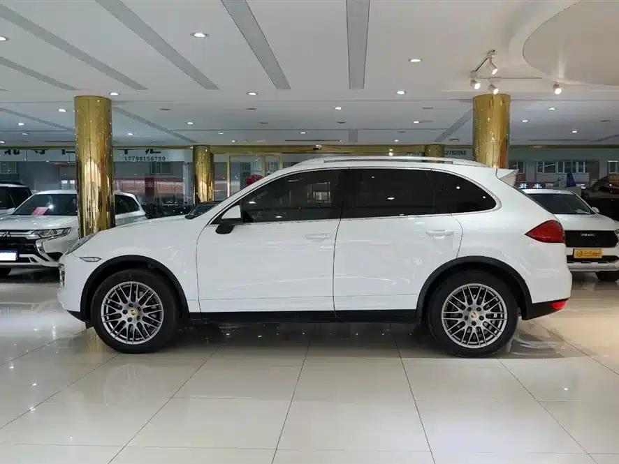 2014 Cayenne 3.6L US Spec — миниатюра 11