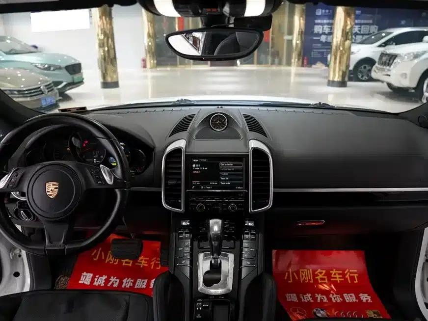 2014 Cayenne 3.6L US Spec — миниатюра 4