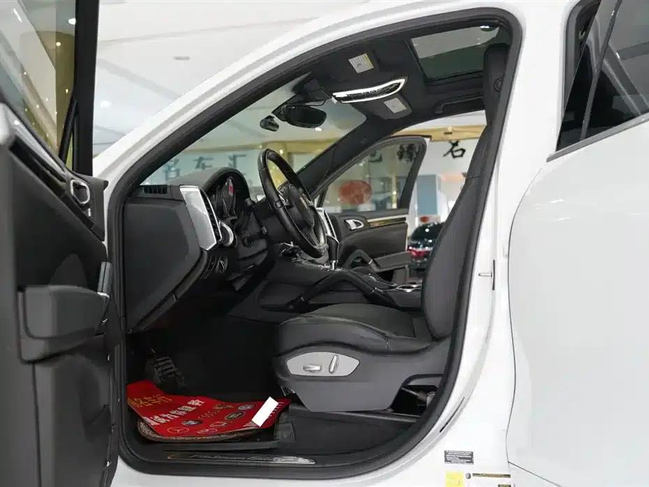 2014 Cayenne 3.6L US Spec — миниатюра 5