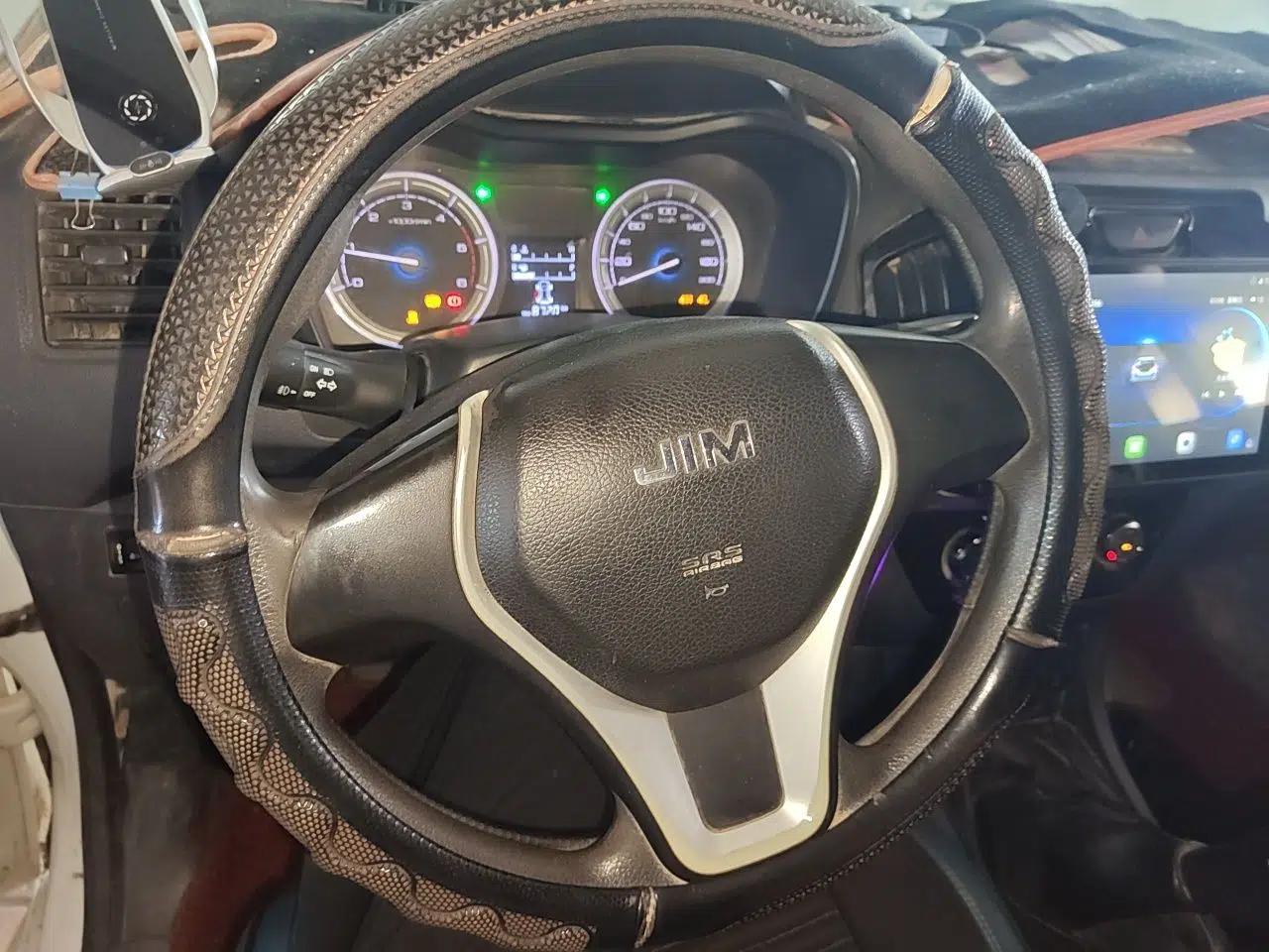 Isuzu JLM 2018 2.8T Classic Edition 4x4 Luxury Model with Extended Cargo Bed JE493ZLQ5F — миниатюра 10