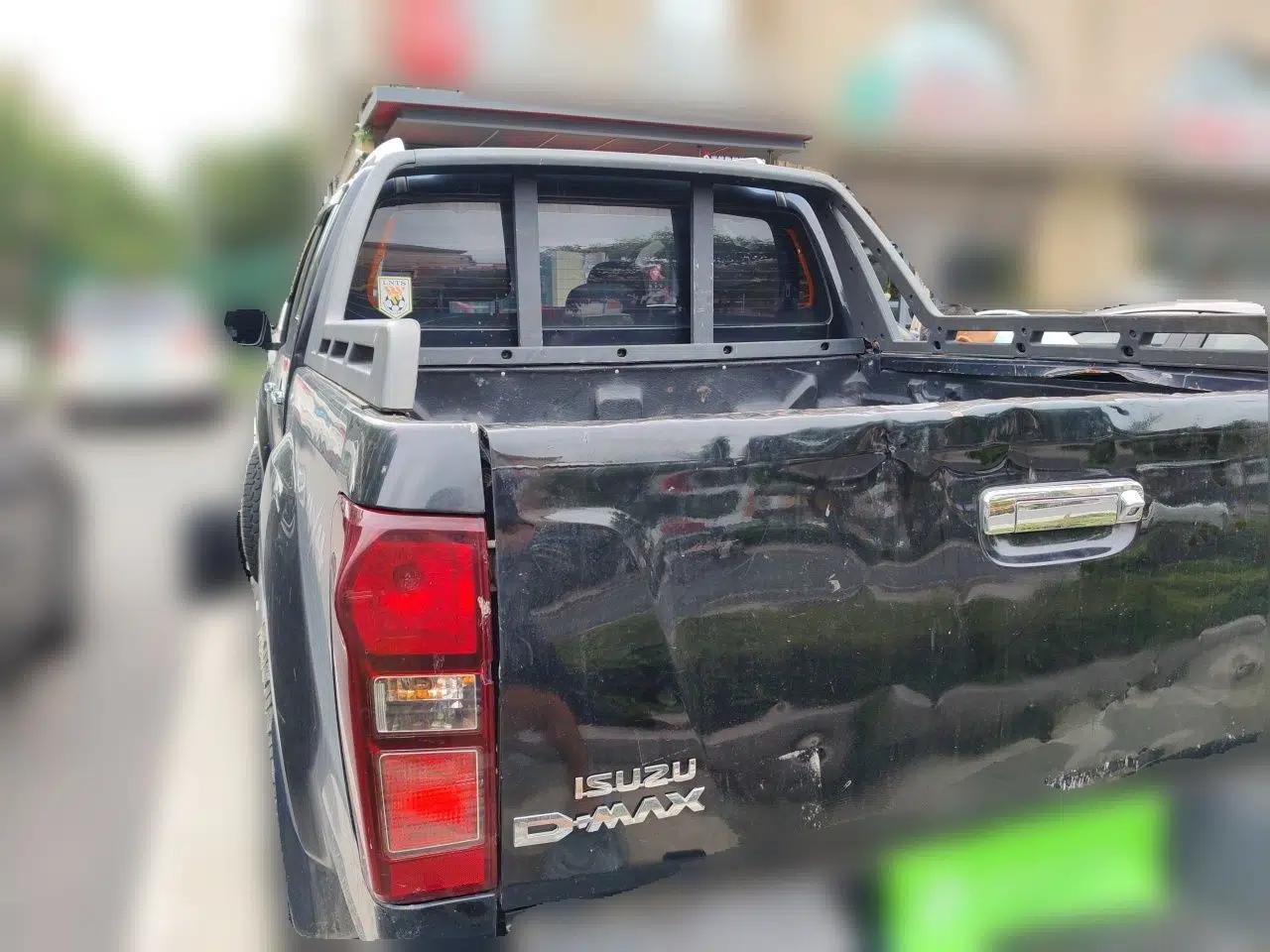 Isuzu D-MAX 2018 3.0T Four-Wheel Drive Automatic Ultra-Luxury Version 4JJ1-TC HI — миниатюра 4