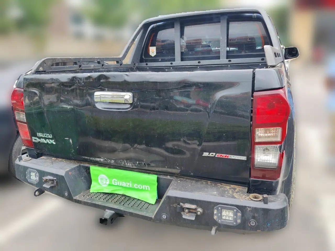 Isuzu D-MAX 2018 3.0T Four-Wheel Drive Automatic Ultra-Luxury Version 4JJ1-TC HI — миниатюра 5