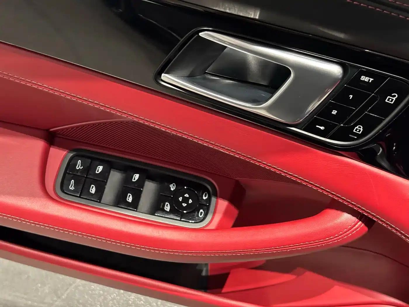 2019 Panamera Executive Long Wheelbase 2.9T — миниатюра 17