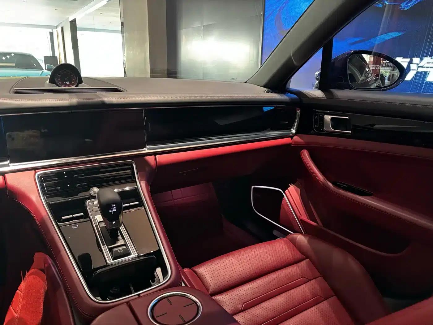 2019 Panamera Executive Long Wheelbase 2.9T — миниатюра 18