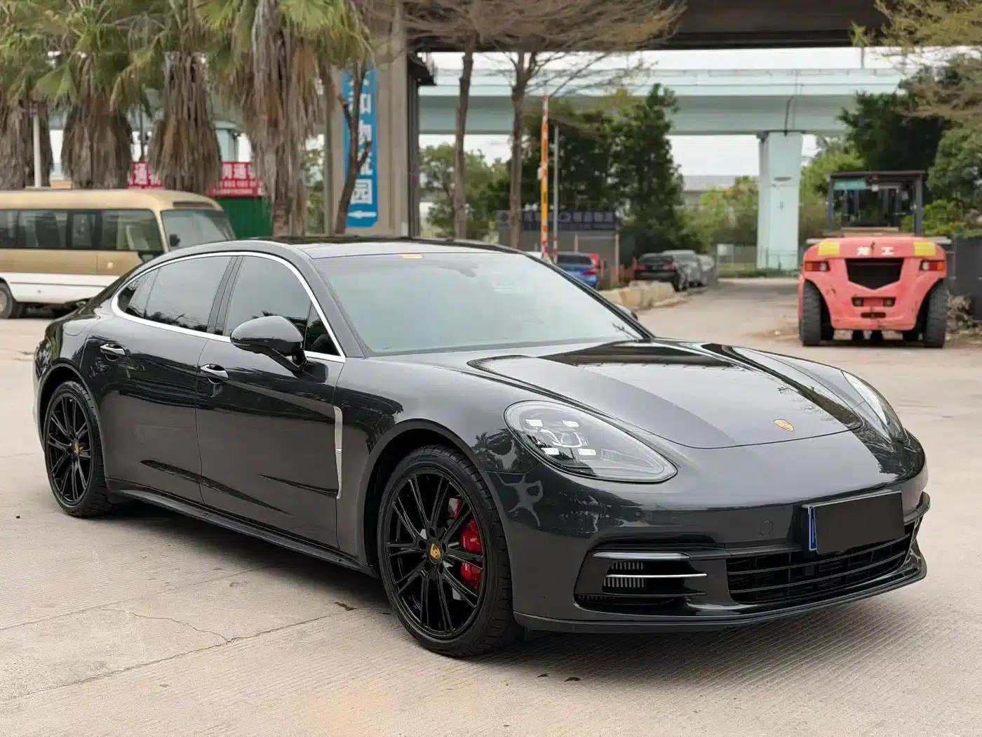 2019 Panamera Executive Long Wheelbase 2.9T — миниатюра 3