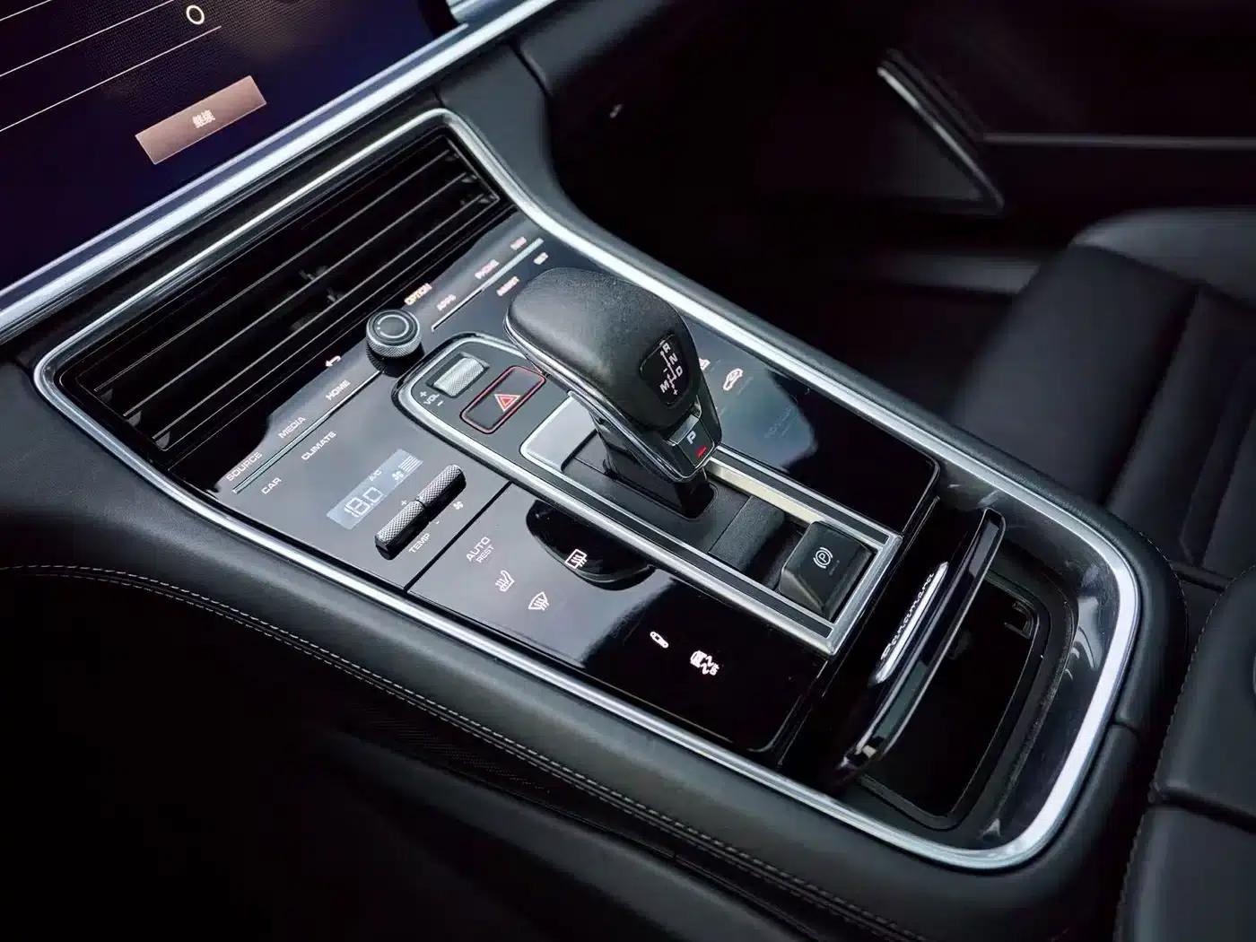 Panamera 2023 Panamera 4 Sport Turismo 2.9T — миниатюра 15