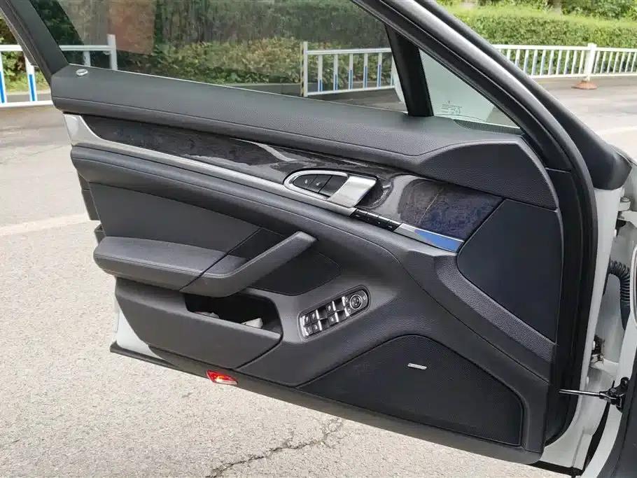 2014 Panamera S Executive 3.0T — миниатюра 7