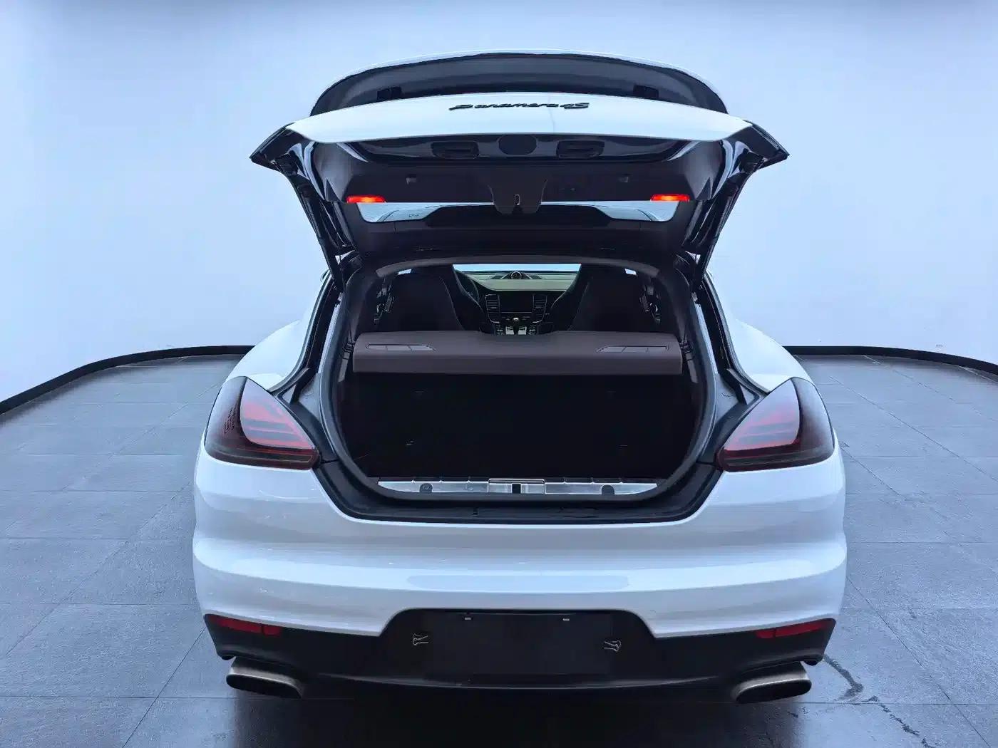 2014 Panamera 4 3.0T — миниатюра 17
